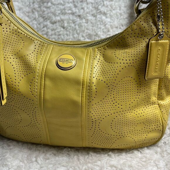 COACH Signature Stripe Convertible Hobo Bag yelow Perforated Leather F23241 - Picture 5 of 15